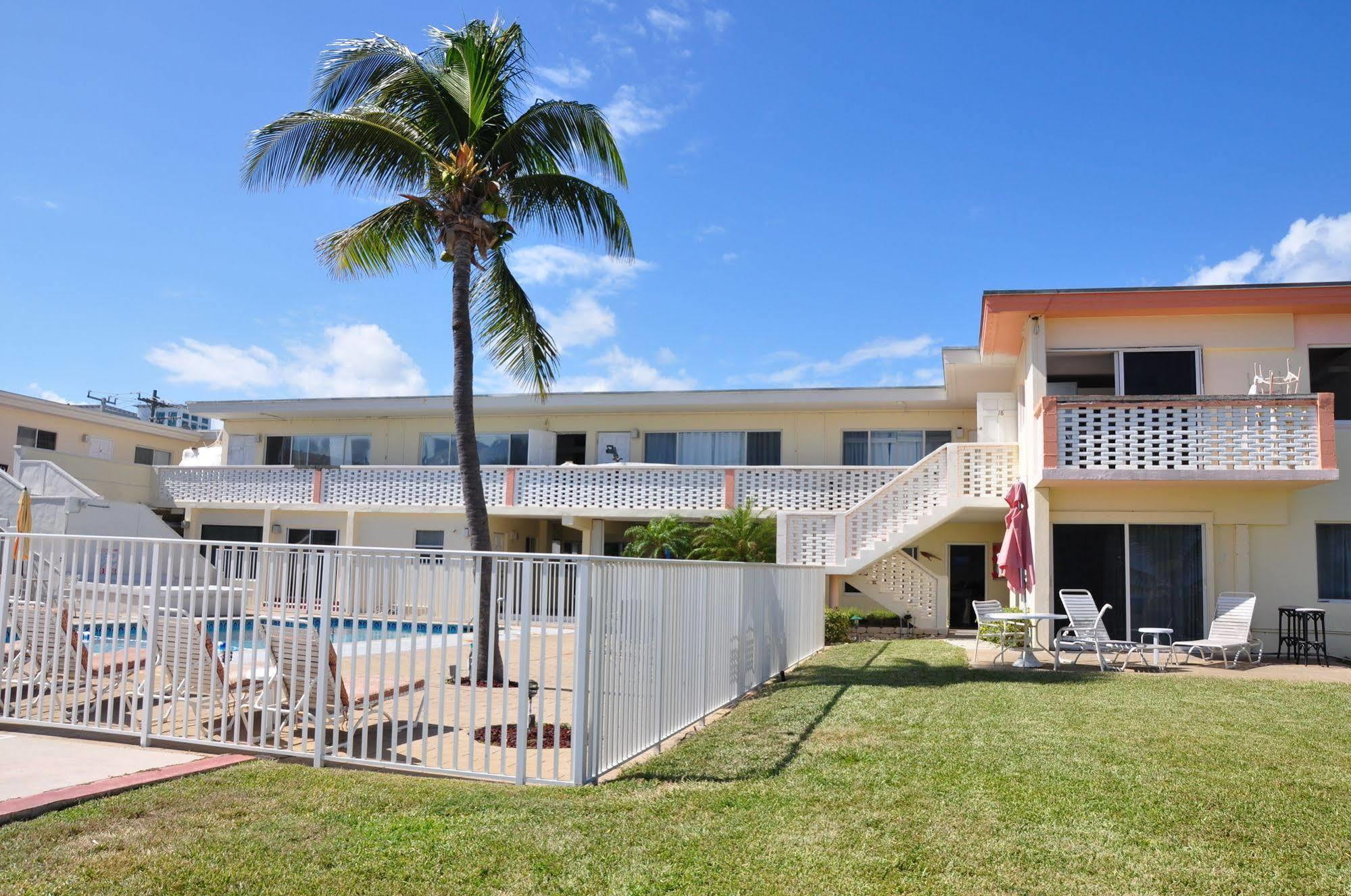 Coral Tides Resort ポンパノビーチ エクステリア 写真