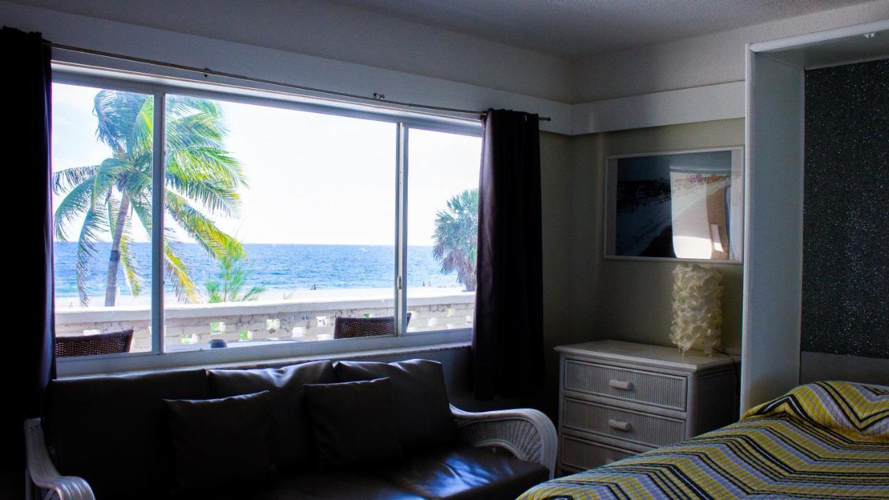 Coral Tides Resort ポンパノビーチ エクステリア 写真