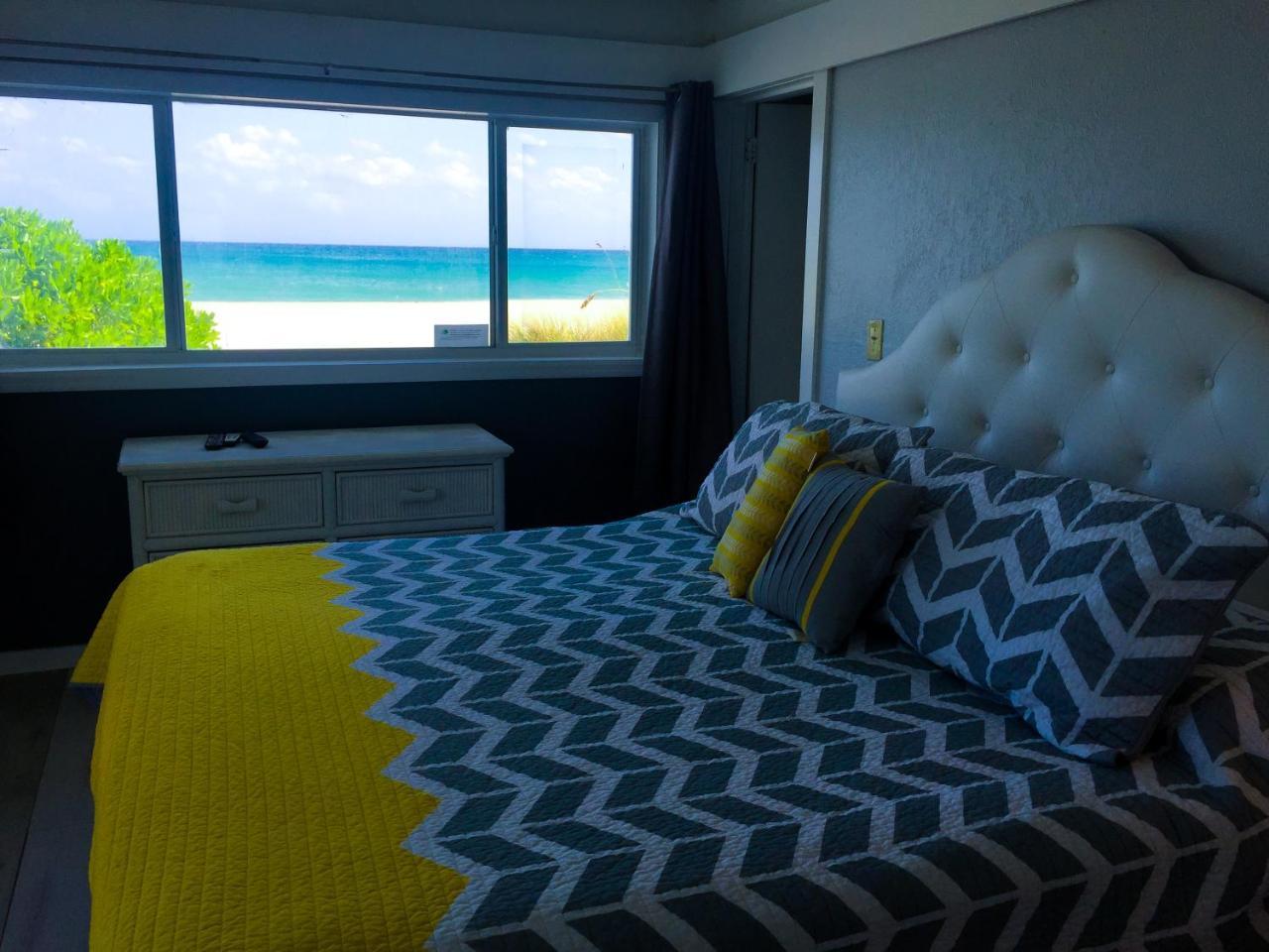Coral Tides Resort ポンパノビーチ エクステリア 写真