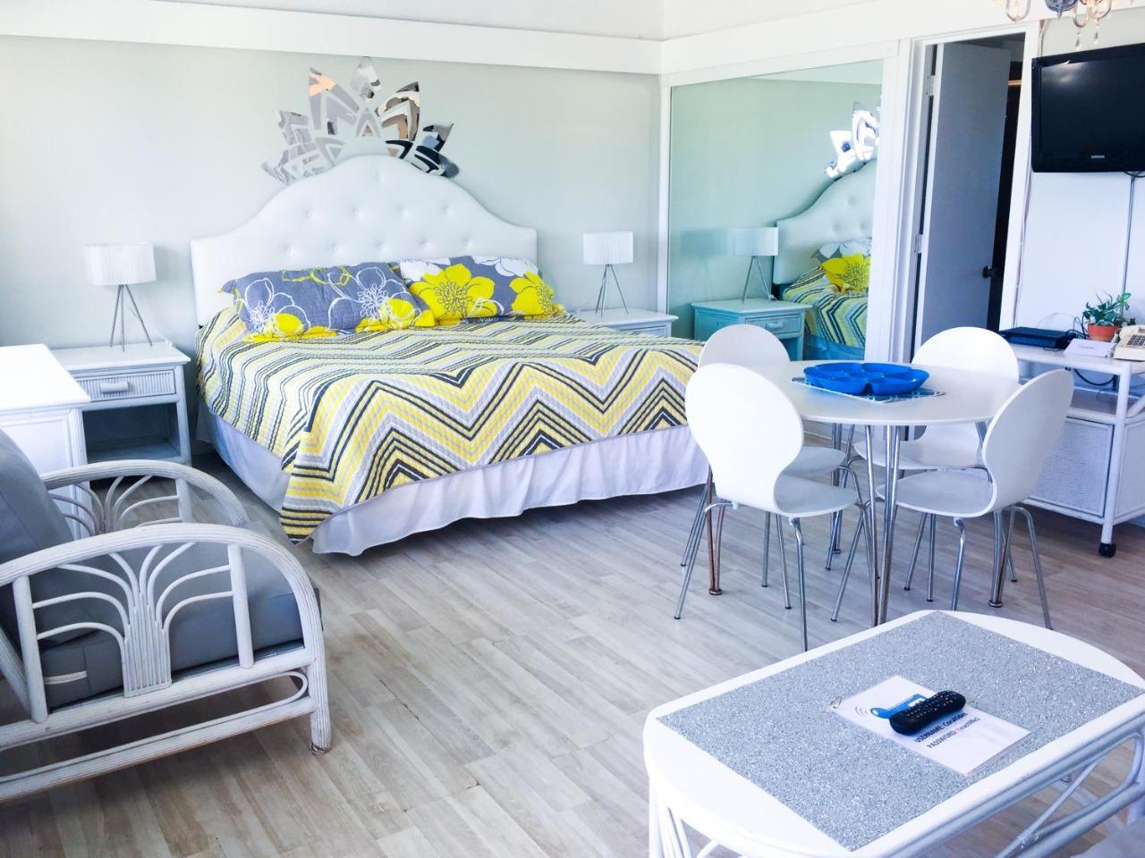 Coral Tides Resort ポンパノビーチ エクステリア 写真